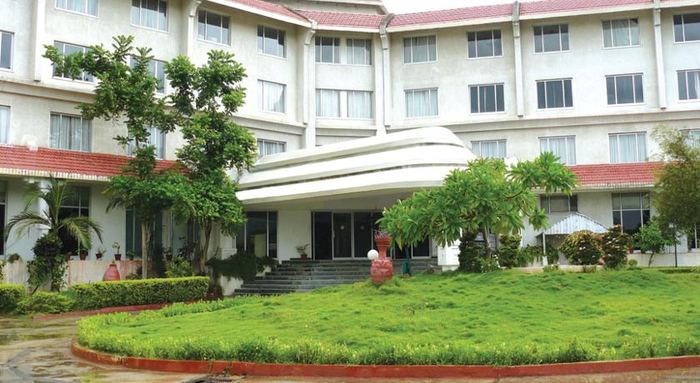 Ramee Guestline Hotel